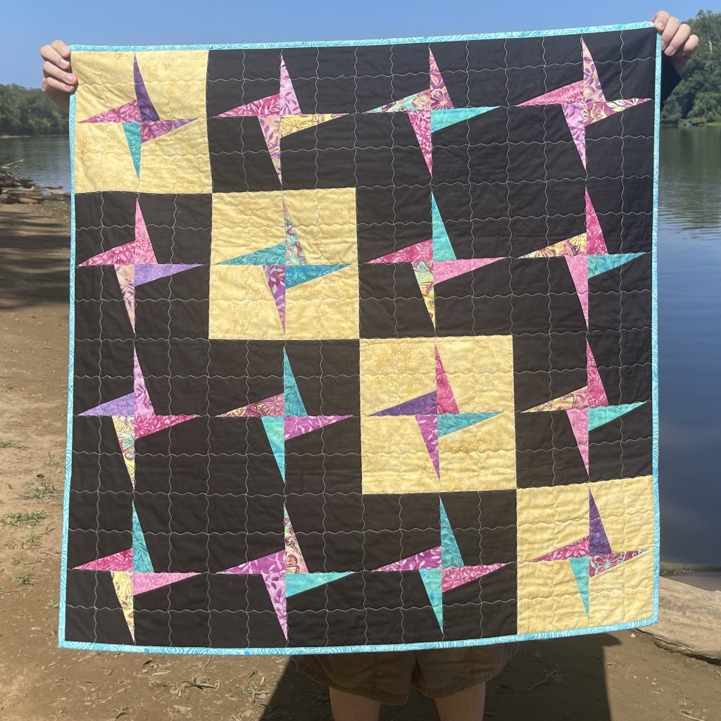 This image has an empty alt attribute; its file name is Butterfly-Blooms-Preeti-Harris-quilt-3-1024x1024.jpeg